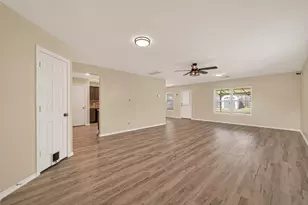 1308 Winding Willow Dr, Pinehurst, TX 77362 - Photo 4