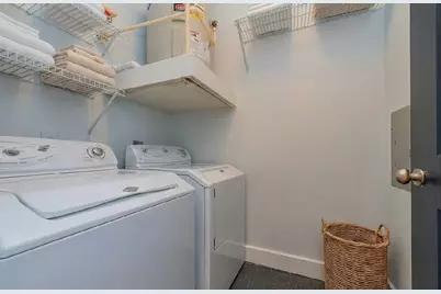 1901 Post Oak Boulevard #4110, Houston, TX 77056 - Photo 14