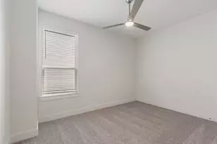 910A W 21st St, Houston, TX 77008 - Photo 28