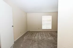 3085 Walnut Bend Ln, Houston, TX 77042 - Photo 14