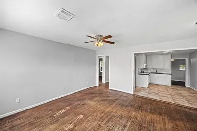 7614 Darnay Dr Drive, Houston, TX 77033 - Photo 6