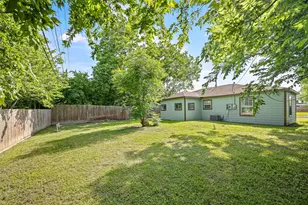 7614 Darnay Dr Dr, Houston, TX 77033 - Photo 18