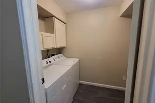 7400 Bellerive Dr, Houston, TX 77036 - Photo 10