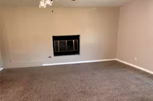 17210 Woodburn Dr, Houston, TX 77049 - Photo 8