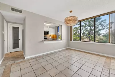 14655 Champion Forest Drive #502, Houston, TX 77069 - Photo 4