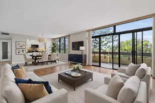 14655 Champion Forest Dr, Houston, TX 77069 - Photo 8