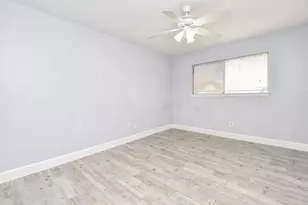 11623 Kirkhollow Dr, Houston, TX 77089 - Photo 20
