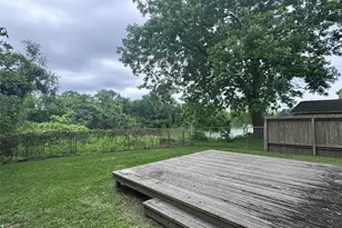 141 Hogan, Livingston, TX 77351 - Photo 16