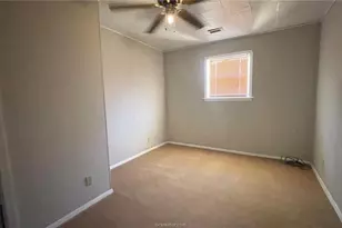 10933 Clyde Acord Rd, Franklin, TX 77856 - Photo 8