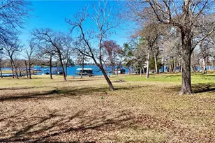 10933 Clyde Acord Rd, Franklin, TX 77856 - Photo 16