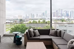 2425 Bell St, Houston, TX 77003 - Photo 16