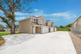 4834 Pine Ave, Pasadena, TX 77503 - Photo 2