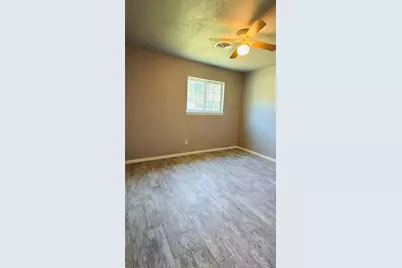 519 Magnolia Avenue, Crosby, TX 77532 - Photo 18