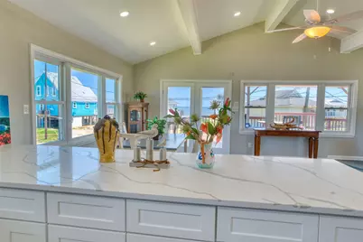 16713 Jamaica Beach Road, Jamaica Beach, TX 77554 - Photo 28
