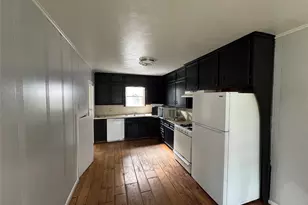 415 W Pearce St, Baytown, TX 77520 - Photo 4