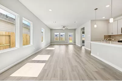 15447 Dapple Bluff Lane, Conroe, TX 77302 - Photo 6
