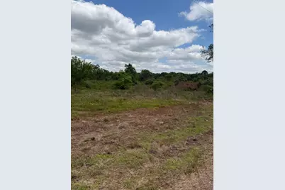 1711 County Road 773, Angleton, TX 77515 - Photo 2