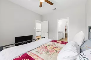 405 W Worsham St, Willis, TX 77378 - Photo 10