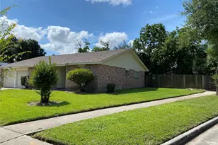 7547 Winkle Wood Ln, Houston, TX 77086 - Photo 2