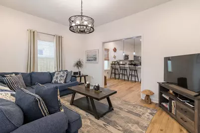 3923 Avenue M 1/2, Galveston, TX 77550 - Photo 4