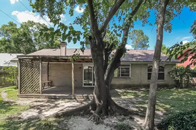 3719 Lemon Tree Lane, Houston, TX 77088 - Photo 14