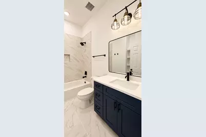 8715 Victoria Forest Drive, Houston, TX 77088 - Photo 20