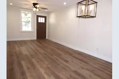 3414 Ursuline, Galveston, TX 77550 - Photo 32
