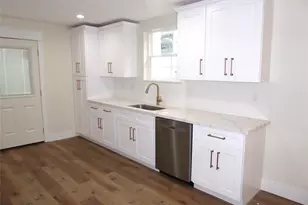 3414 Ursuline, Galveston, TX 77550 - Photo 34