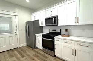 3414 Ursuline, Galveston, TX 77550 - Photo 12