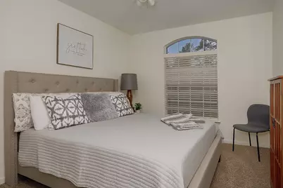 110 N Valley Oaks Circle, The Woodlands, TX 77382 - Photo 22