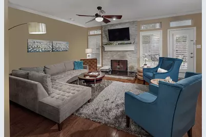 110 N Valley Oaks Circle, The Woodlands, TX 77382 - Photo 4