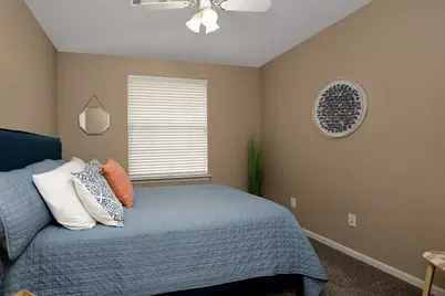 110 N Valley Oaks Circle, The Woodlands, TX 77382 - Photo 20