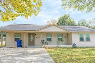 1434 1st Ave N, Texas City, TX 77590 - Photo 1