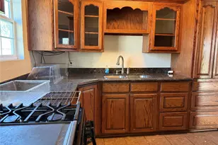 1434 1st Ave N, Texas City, TX 77590 - Photo 8