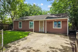 3010 Fern St, Pasadena, TX 77503 - Photo 2