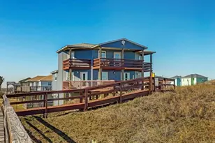 601 Wave Ct, Surfside Beach, TX 77541 - Photo 2