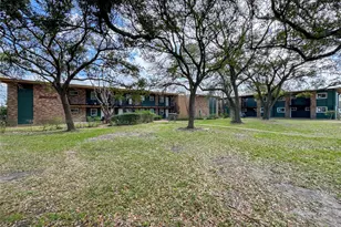 411 Ave A, La Marque, TX 77568 - Photo 8