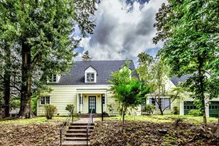 1505 20th St, Huntsville, TX 77340 - Photo 4
