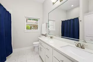 702 W 41st St, Houston, TX 77018 - Photo 18