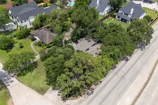 702 W 41st St, Houston, TX 77018 - Photo 32