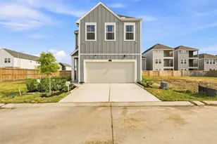 2305 Via Laura Ln, Houston, TX 77051 - Photo 1
