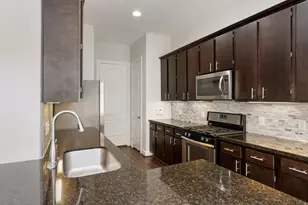 31 Aventura Pl, Spring, TX 77389 - Photo 18