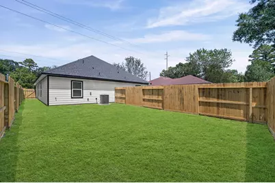 9208 Caddo Road, Houston, TX 77078 - Photo 32