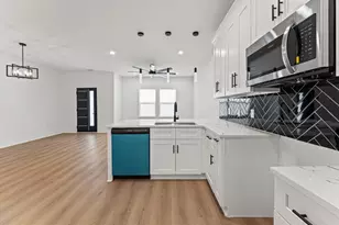 9208 Caddo Rd, Houston, TX 77078 - Photo 12