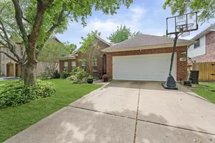 2214 Lashley Ct, Katy, TX 77450 - Photo 2