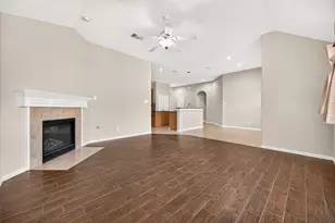 9307 Russeff Field Ln, Rosenberg, TX 77469 - Photo 14