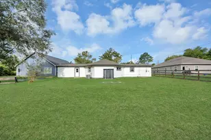 26562 Armadillo Dr, Hempstead, TX 77445 - Photo 4