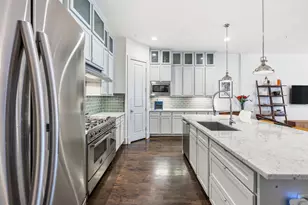 916 Yale St, Houston, TX 77008 - Photo 22