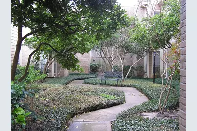 712D Bering Drive #D, Houston, TX 77057 - Photo 6