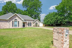 448 Ashwood Bend, Lufkin, TX 75904 - Photo 2